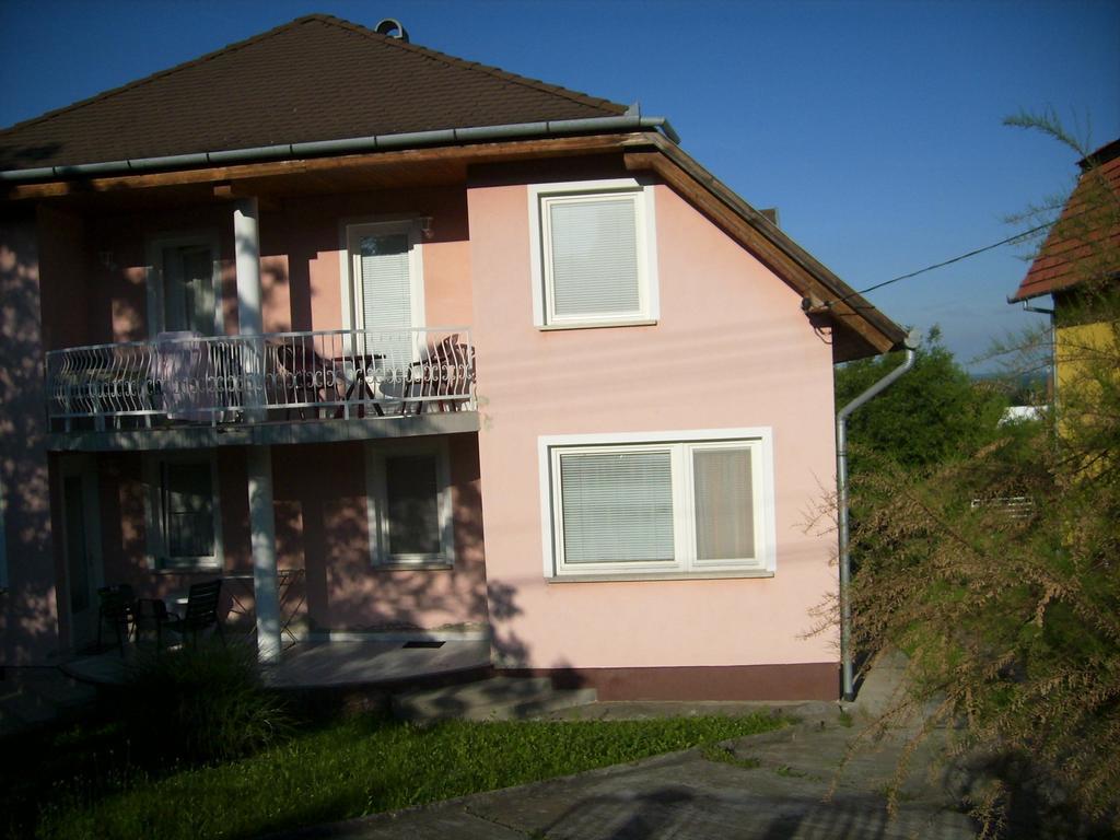 Porat House Apartment ซาลาคาโรส ภายนอก รูปภาพ