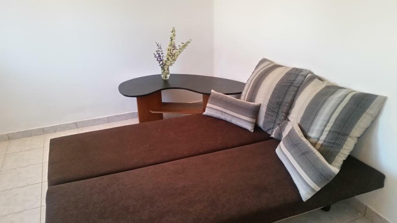 Porat House Apartment ซาลาคาโรส ภายนอก รูปภาพ