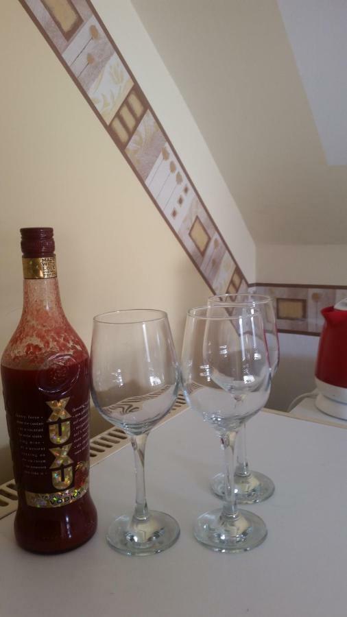 Porat House Apartment ซาลาคาโรส ภายนอก รูปภาพ