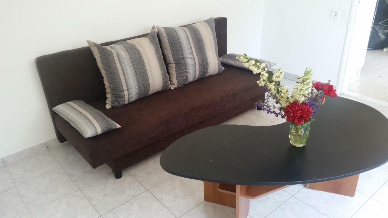 Porat House Apartment ซาลาคาโรส ภายนอก รูปภาพ