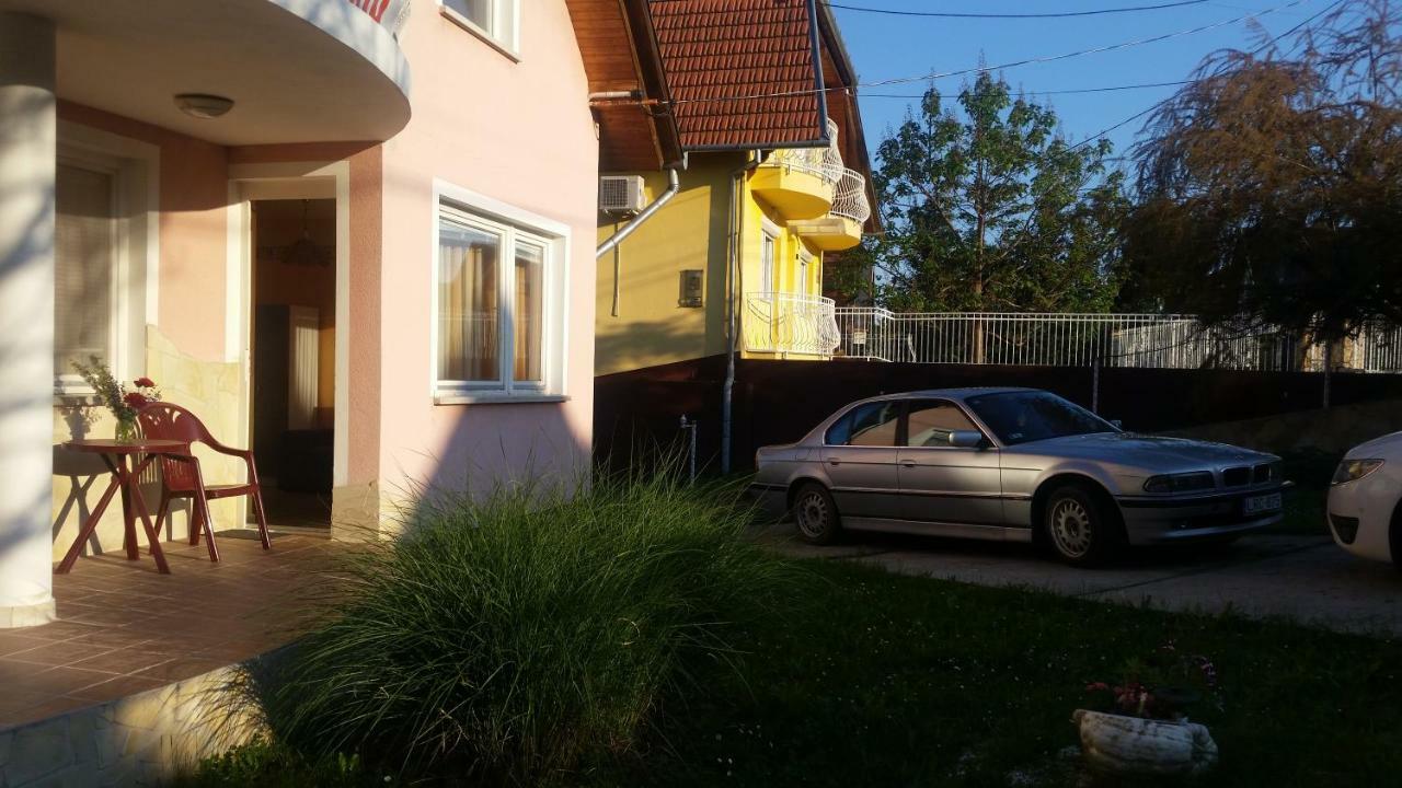 Porat House Apartment ซาลาคาโรส ภายนอก รูปภาพ